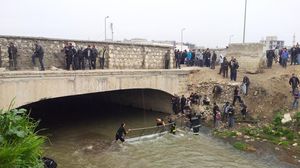 المعارضة السورية تتهم النظام بالمسؤولية عن مجزرة نهر قويق وتدعو لمعاقبته (موقع هيومن رايتس ووتش)