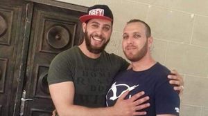 الاحتلال اتهم عاصم البرغوثي (يمين) بقتل ثلاثة إسرائيليين- فيسبوك