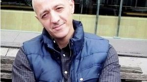 وتوفي قاسم، بعد إضرابه عن الطعام بشكل متكرر لإطلاق سراحه منذ سبتمبر/ أيلول 2018 بعد صدور الحكم عليه