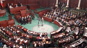 المهلة التي منحها الرئيس التونسي للأحزاب لتقديم مرشحيهم لرئاسة الحكومة تنتهي منتصف الليلة- عربي21