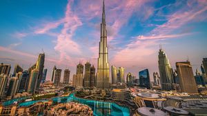 شركة أرابتك تعد أكبر شركة إنشاءات في الإمارات وقامت ببناء برج خليفة الشهير في دبي- جيتي