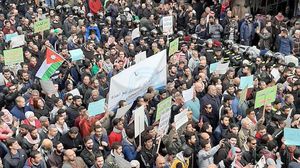 احتجاجات مستمرة بالأردن ضد الأوضاع الاقتصادية والفساد وسياسات الحكومات المتعاقبة- عربي21