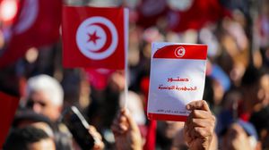 تتمسك أحزاب تونسية بدستور 2014 وترفض الاستفتاء على آخر جديد- تويتر