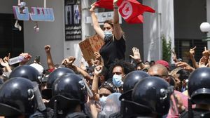 التظاهرات شهدت قمعا من السلطات الأمنية-جيتي