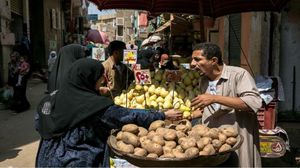 تنضم إلى الفقراء أعداد متزايدة من الناس وذلك على الرغم من أن مصر عززت مؤخراً برامج الرعاية وأجلت تقليص الدعم عن الخبز- الأناضول