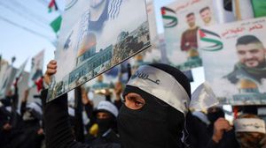  استجاب مئات الآلاف من الفلسطينيين لدعوات المجموعات المسلحة للاحتجاجات- جيتي