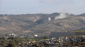 قصف الاحتلال منطقة الشنديبة قرب مستشفى ميس الجبل جنوب لبنان- الأناضول
