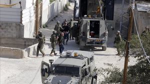 استشهد في انتفاضة الأقصى نحو 4400 فلسطيني وقتل نحو 1100 عسكري إسرائيلي - الأناضول