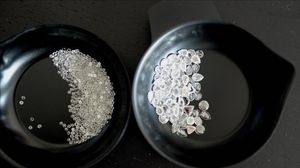 استخراج الماس من سيراليون - الأناضول 