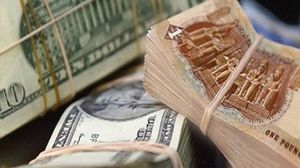 الدولار تجاوز حاجز الـ 60 جنيها مصريا خلال الأيام الماضية- الأناضول