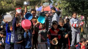 يعاني أهالي قطاع غزة من أزمة إنسانية غير مسبوقة جراء تواصل العدوان- الأناضول 