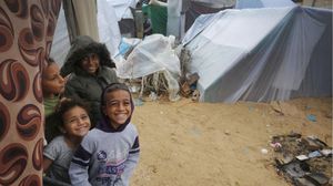 نحو نصف سكان غزة البالغ عددهم 2.3 مليون نسمة هم من الأطفال- جيتي