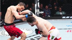 بهذا الفوز يعزز دفاليشفيلي مكانته كواحد من أبرز مقاتلي UFC حاليا- إكس