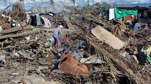 الدمار الذي خلّفه اعصار هايان في البنى التحتية بالفلبين (أرشيفية) - ا ف ب