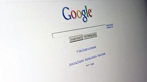 اطلقت شركة غوغل العملاقة خدمة مساعدة عبر الانترنت تسمح للمستخدمين بالحصول على نصائح من خبراء حول انق