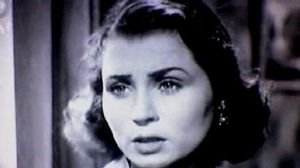 كان أول أدوارها عام 1951 في فيلم (خدعني أبي) لمحمود ذو الفقار 