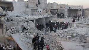مخلفات براميل الأسد المتفجرة - الأناضول