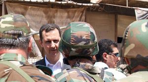 الأسد بين جنوده  - ارشيفية