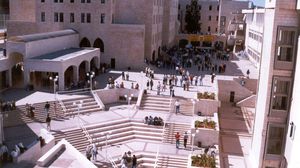 مداهمات الاحتلال لجامعة القدس بالغاز المسيل للدموع تتكرر - أرشيفية