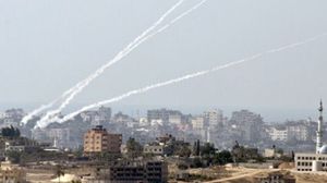 صواريخ تنطلق من غزة باتجاه مستوطنات الاحتلال - (ارشيفية)