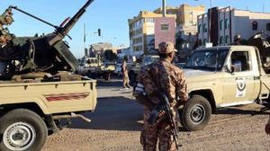 دورية من الشرطة الليبية تقوم بحفظ الأمن في بنغازي - ا ف ب