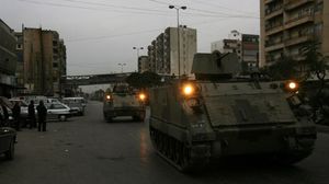 آليات للجيش اللبناني تنتشر في شوارع طرابلس - ا ف ب