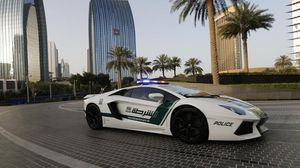 سيارة لامبورغيني تابعة للشرطة الإماراتية في دبي - ا ف ب