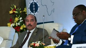 وجهت النيابة الموريتانية عشر تهم للرئيس السابق محمد ولد عبد العزيز- أ ف ب/أرشيفية