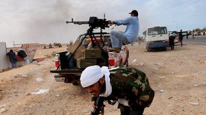 تواصل الاشتباكات في بنغازي بين الثوار وقوات حفتر - أ ف ب