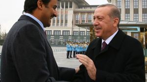 زيارة أمير قطر الأخيرة لتركيا حملت مطالبات بإصلاح العلاقات مع مصر - AP