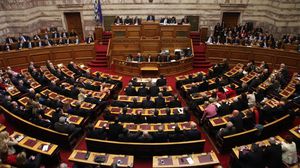 رئيس الوزراء اعتبر أمام البرلمان اليوناني أن الاستفتاء "خطوة صحيحة" (أرشيفية) - الأناضول
