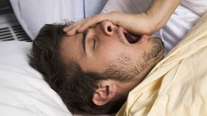 قلة النوم يمكن أن تقلل من قدرة الدماغ وتسهيل الإصابة بمرض الخرف - أرشيفية