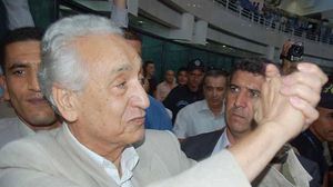 حمل آيت أحمد السلاح ضد نظام أول رئيس بالجزائر بعد الاستقلال- أرشيفية