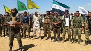 تضم قوات سوريا الديمقراطية مجموعات تتصدرها الوحدات الكردية وتتلقى دعما أمريكيا - أرشيفية