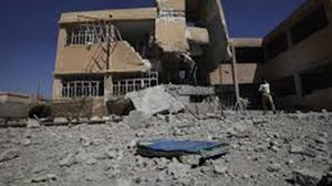 تعرضت مدارس عديدة في ريف إدلب لقصف الطائرات الروسية وطائرات النظام السوري - أرشيفية