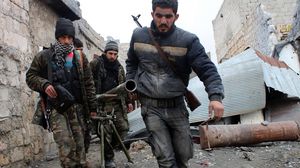 زاد القتال الشرس في مدينة حلب السورية من الأزمة الإنسانية- أرشيفية (أ ف ب)