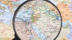 وينفريد بوختا: إيران والمملكة العربية السعودية تتنافسان على الهيمنة على الشرق الأوسط- تويتر