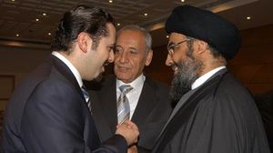 كاتب لبناني قال إن الحريري أصبح متوازنا في الفترة الحالية من خلال التوفيق بين علاقاته الداخلية بما فيها مع حزب الله- أ ف ب