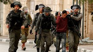 الاحتلال الإسرائيلي نفذ اعتقالات طالت أطفالا ونساء في الضفة الغربية (أرشيفية)- جيتي