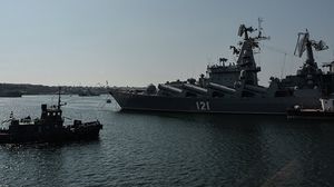 أكد مصدر عسكري روسي أن السفن الروسية والغواصات تنفذ دوريات مراقبة قرب السفن والغواصات الأمريكية شرقي المتوسط