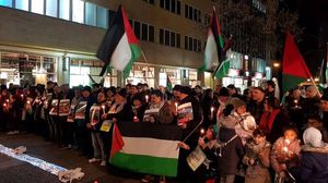 شارك حشد في برلين بوقفة شموع تضامنا مع القدس المحتلة- عربي21