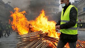 تشهد فرنسا احتجاجات ينظمها أصحاب "السترات الصفر" منذ 17 تشرين الثاني/ نوفمبر الماضي- جيتي 