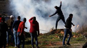 توعدت فصائل المقاومة الفلسطينية الاحتلال الإسرائيلي بالرد على اغتيال نعالوة والبرغوثي- جيتي