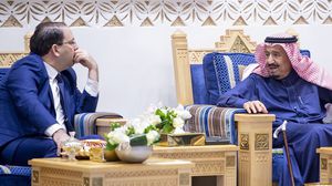 بدأ رئيس الحكومة التونسية يوسف الشاهد زيارة إلى السعودية لبحث العلاقات الثنائية بين البلدين- الأناضول