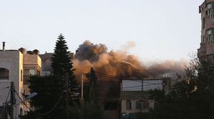 قوات الاحتلال اقتحمت شعفاط صباحا وحاصرت البناية السكنية وفخخت جدرانها قبل أن تقوم بتفجيرها- جيتي