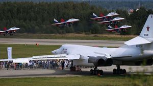 كانت قاذفتا "تو-160" وطائرة نقل ثقيلة وطائرة "إيل-62" تابعة للجيش الروسي وصلت  إلى فنزويلا الاثنين الماضي- روسيا اليوم 