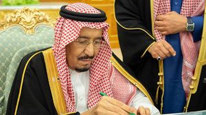 قال الملك سلمان في كلمة بثها التلفزيون السعودي إن الحكومة ستمضي قدما في تنفيذ إصلاحات اقتصادية- واس