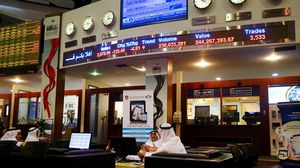 بلومبيرغ: يفر المستثمرون في الخارج من بورصة دبي الرئيسية- جيتي