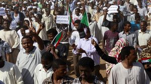 الأمن السوداني تصدى للاحتجاجات بالقمع والاعتقال- تويتر