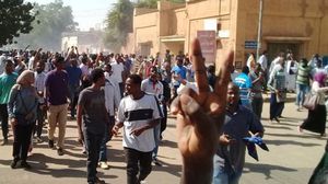 منذ أكثر من أسبوع تشهد مدن سودانية مظاهرات شهدت مقتل 8 أشخاص حسب السلطات- تويتر